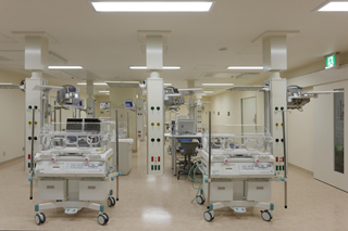 新生児集中治療室（NICU）