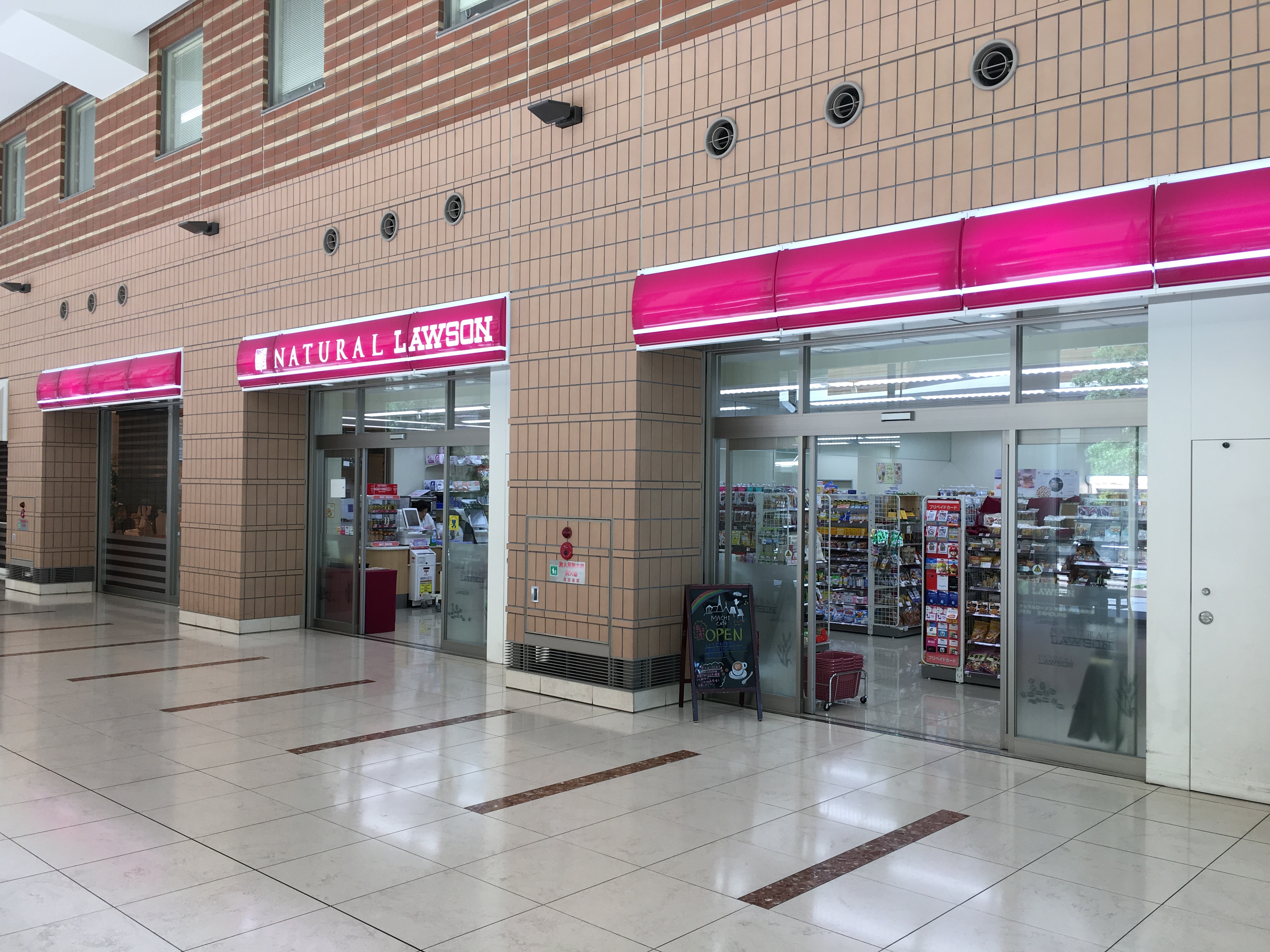 Lawson(1F)